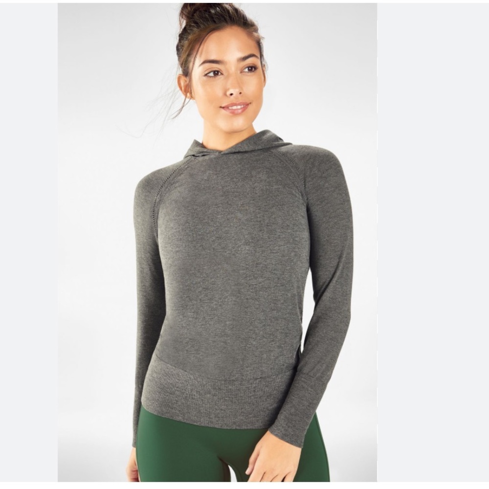 FABLETICS Kinsley Seamless Women’s size M Hooded Shirt SWEET !! Sold out online